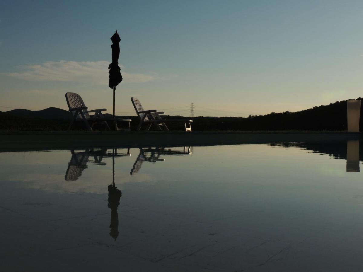 Agriturismo Podere Borgognano มัสซามาริตติมา ภายนอก รูปภาพ